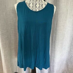 Encircled Relaxed Sleeveless Tank Top